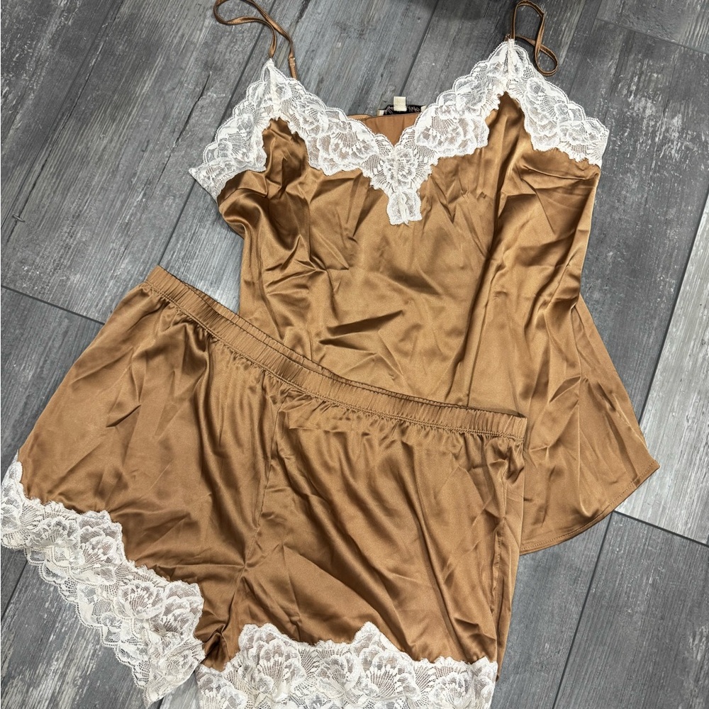 Silky Tan Lace Trim Sleep Set Belle Vere Notte